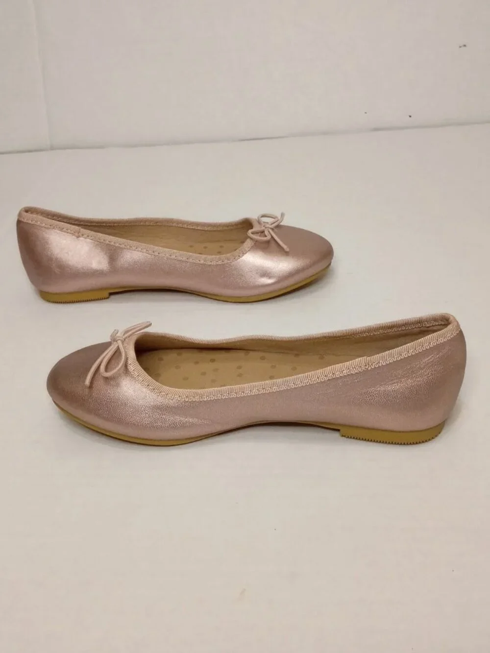 Cat & Jack Girls Rose Gold Ballet Flats Size 1 Youth